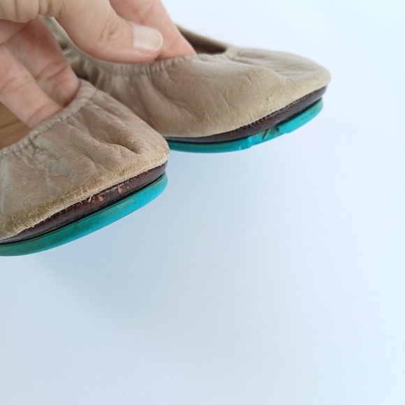 Tieks Beige Leather Ballet Flats Size 7 - Picture 5 of 9